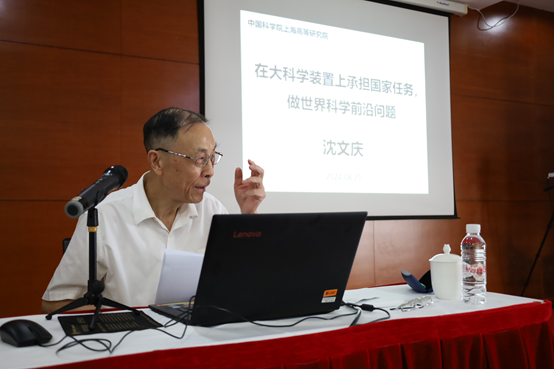 淬科研之心,铸青年精神