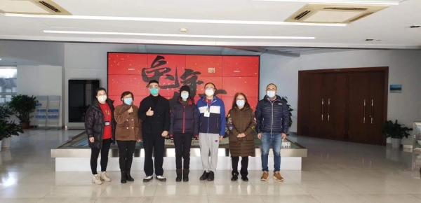 辞旧迎新同欢乐，科研攻关不停歇  ——上海高研院李燕、唐铮代表领导班子走访慰问春节假期坚守一线科研、值班人员